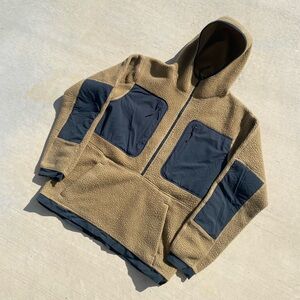 Mountain Hardwear Tan and Gray Fleece Vest